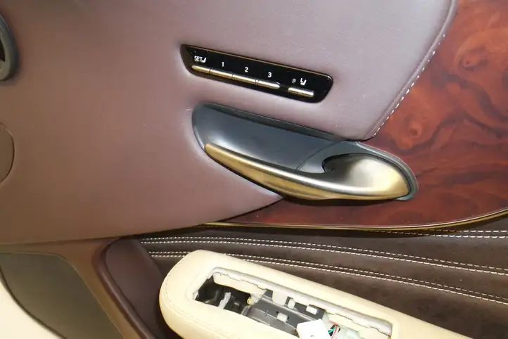 Lexus LS 460 - 600H (2012 - 2019) NOTSPECIFIED Обшивка передней двери — фото 5