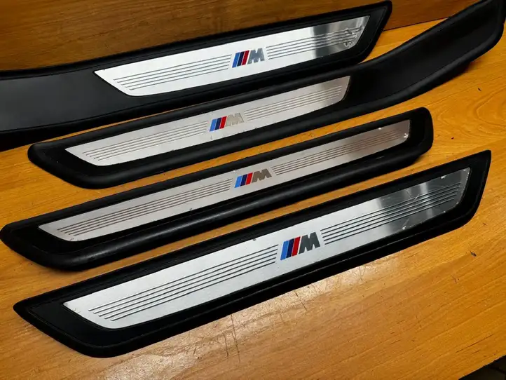 BMW 7 F01 (2008 - 2016) 51477190969 Внутренняя отделка переднего порога — фото 3