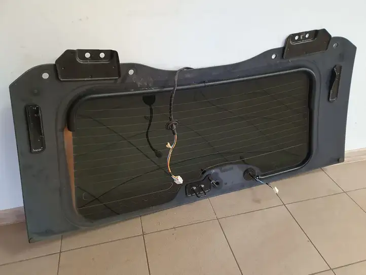 Jeep Grand Cherokee (2010 - 2021) Открывающееся стекло крышки багажника — фото 4
