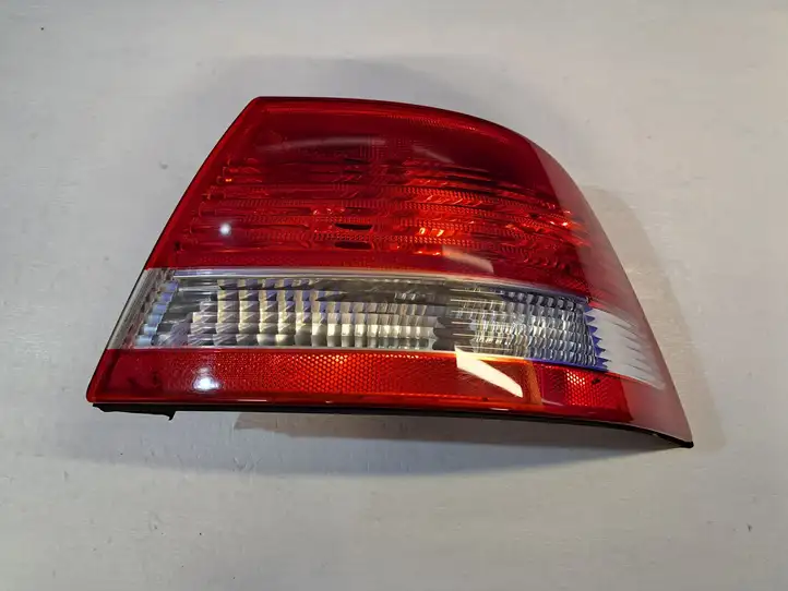 Saab 9-3 Ver1 (1998 - 2005) 12785761 Задний фонарь в кузове — фото 2