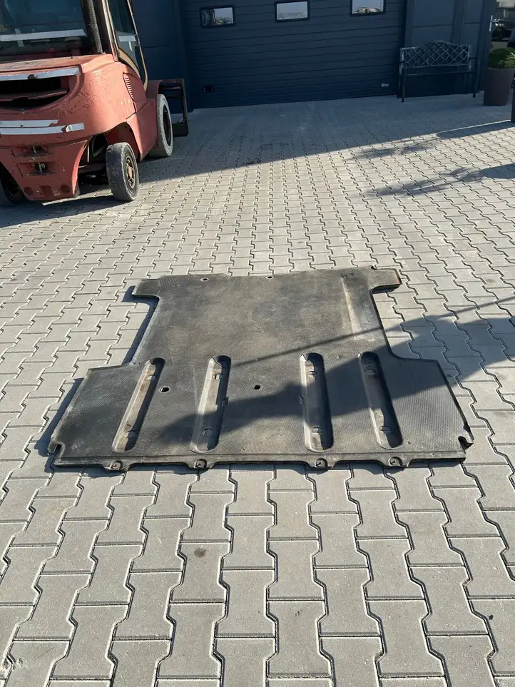 Opel Vivaro (2014 - 2018) 749067370R Задний коврик салона — фото 3