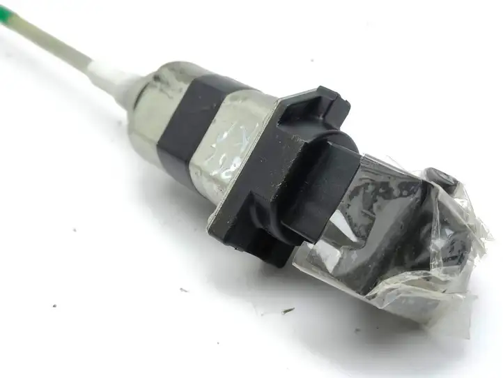 Nissan 370Z (2008 - 2014) Электродвигатель сиденья — фото 5