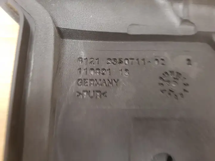 BMW 3 F30 F35 F31 (2012 - 2018) 9350711 Крышка ящика аккумулятора — фото 6