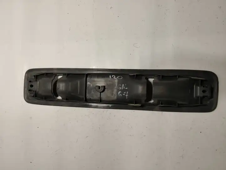 Toyota Land Cruiser (J120) (2002 - 2009) 6151460030 Прочие детали салона — фото 2
