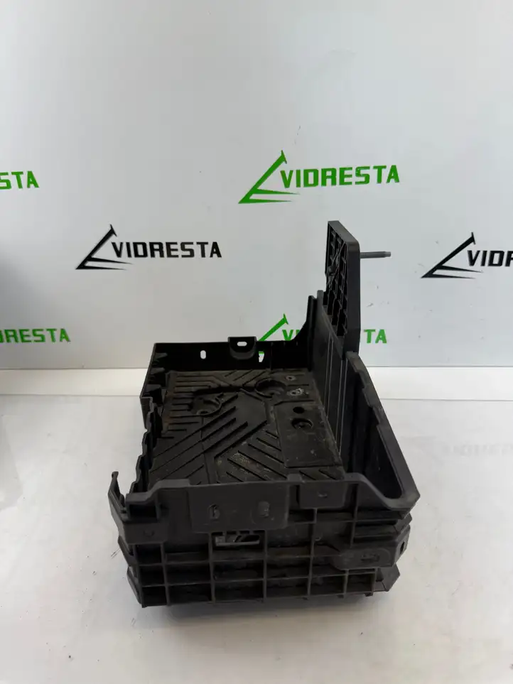 Opel Corsa F (2019 - ) 9830928180 Ящик аккумулятора — фото 1