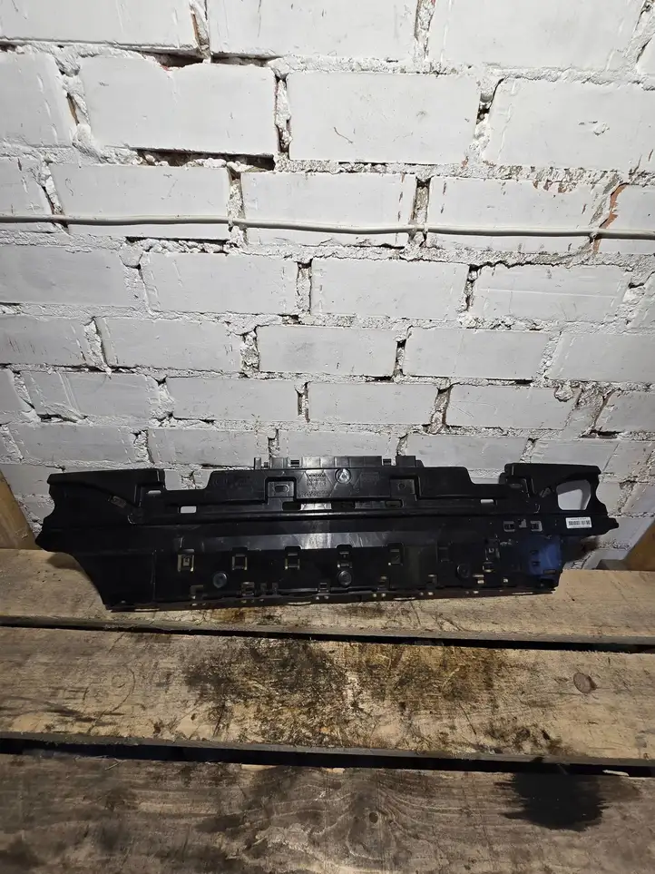 BMW 5 G30 G31 (2016 - ) 21754011 Кронштейн заднего бампера — фото 1
