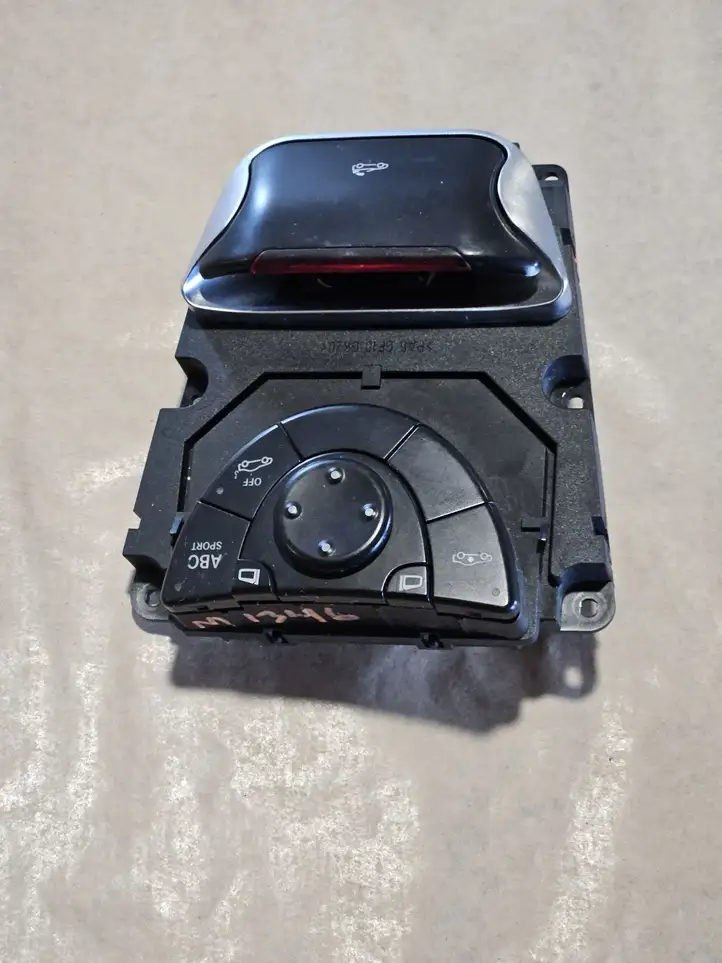 Mercedes-Benz SL R230 (2001 - 2012) 2308213751 Кнопка управления крышей — фото 3
