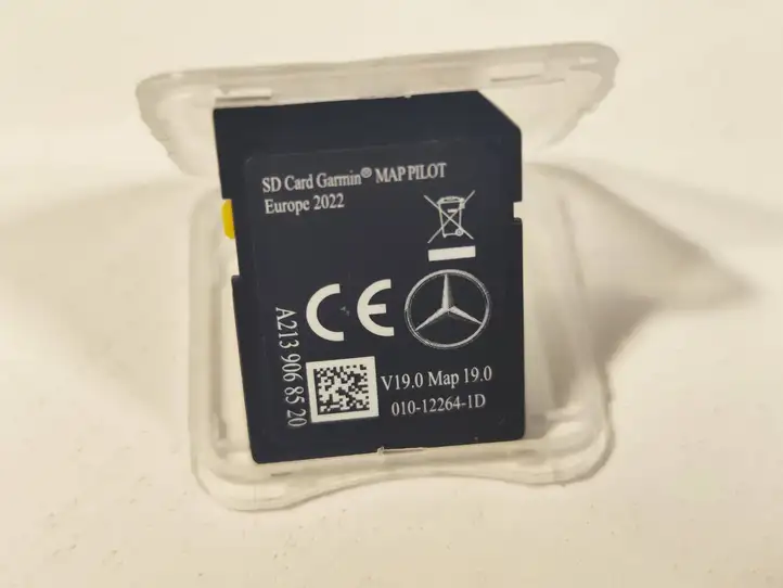 Mercedes-Benz C AMG W205 (2014 - ) a2139068520 Навигационные карты CD/DVD — фото 1