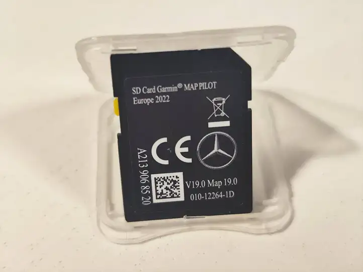 Mercedes-Benz GLC AMG (2019 - ) a2139068520 Навигационные карты CD/DVD — фото 4