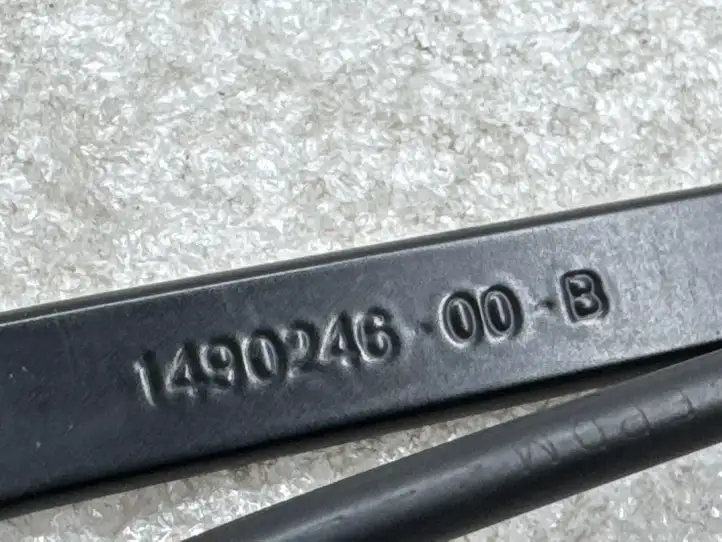 Tesla Model Y (2019 - 2024) 149024600B Дворники лобового стекла — фото 4