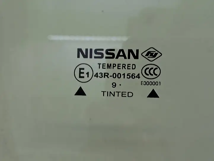 Nissan NV200 (2009 - ) 43R001564 Стекло передней двери — фото 3