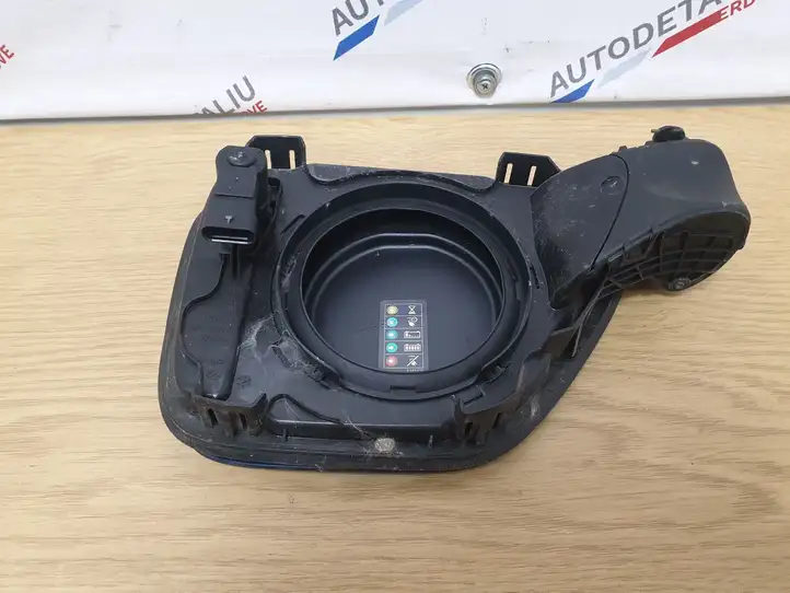 BMW 3 F30 F35 F31 (2012 - 2018) 7368306 Крышка зарядного разъема — фото 6