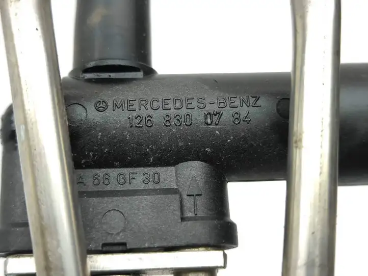Mercedes-Benz GLK X204 (2008 - 2016) 1268300784 Шланг (шланги) оконной жидкости заднего стекла — фото 9