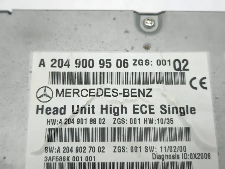 Mercedes-Benz GLK X204 (2008 - 2016) A2049009506 Магнитола / мультимедийная система — фото 2