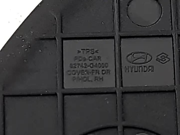 Hyundai i30 (2017 - ) 82742G4000 Коврик бардачка — фото 6