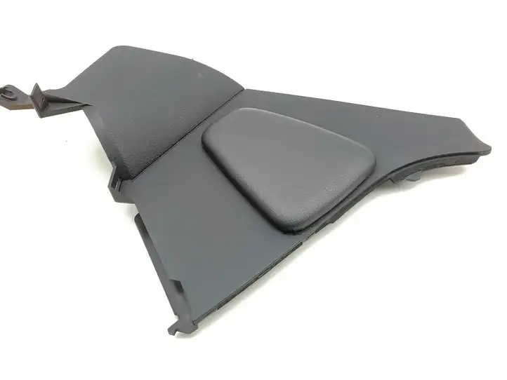 Nissan 350Z (2001 - 2009) 68134CD400 Передняя боковая обшивка салона — фото 1