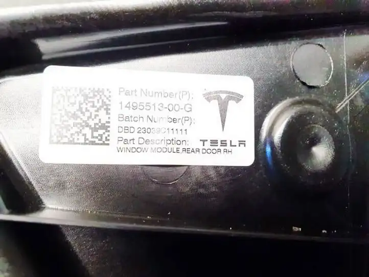 Tesla Model Y (2019 - 2024) 149551300g Стеклоподъемник передней двери (комплект) — фото 2
