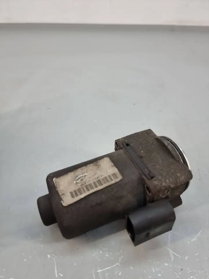 Audi A4 S4 B8 8K (2007 - 2011) 8k0927277 Масляный насос заднего редуктора — фото 4