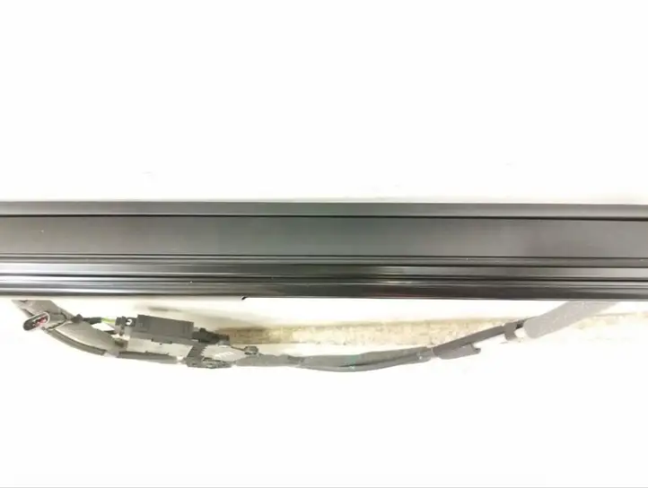 Maserati Quattroporte (2012 - 2016) 6701197060 Солнцезащитная шторка задней двери — фото 5
