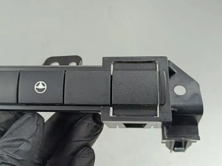 Nissan X-Trail T33 (2021 - ) 681066RR0A Кнопка обогрева рулевого колеса — фото 6