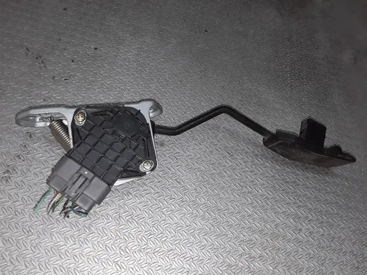 Nissan Primera (2001 - 2008) 18002AU610 Педаль акселератора — фото 4