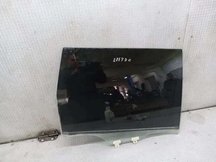 Nissan X-Trail T30 (2001 - 2007) Стекло задней двери — фото 1