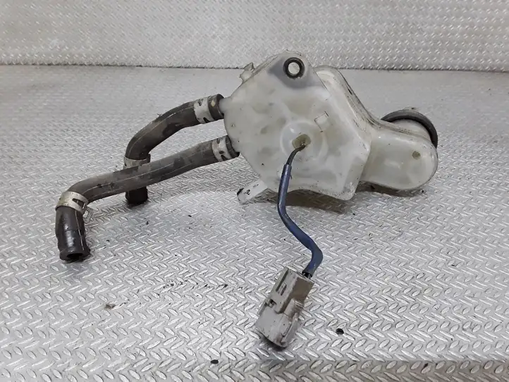 Toyota Avensis Verso (2004 - 2009) 13231140430 Бачок тормозной жидкости — фото 4