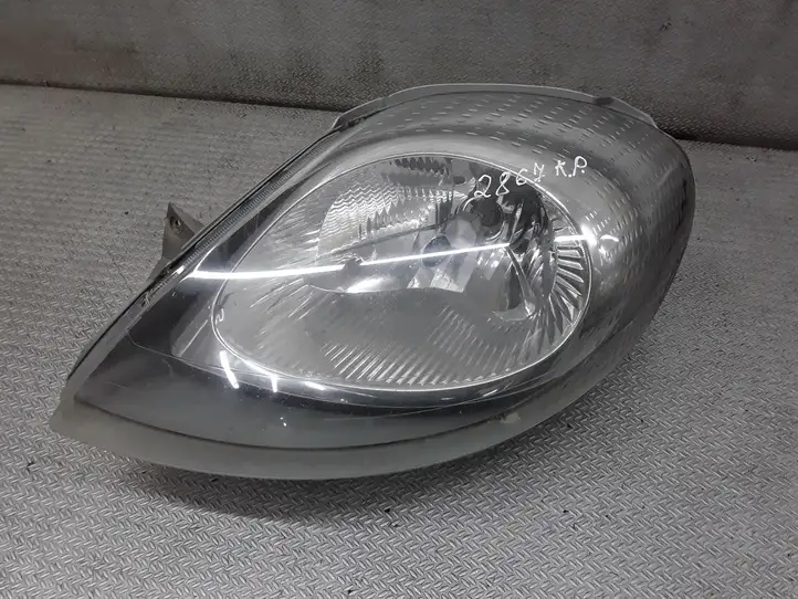 Opel Vivaro (2006 - 2014) 7700311373 Передняя фара — фото 1