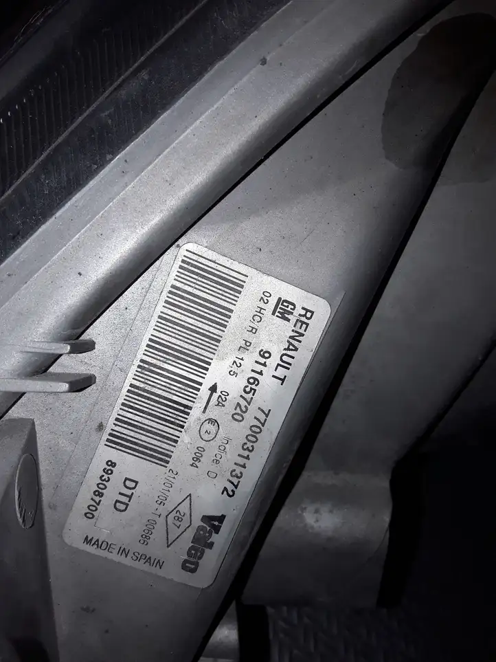 Opel Vivaro (2006 - 2014) 7700311372 Передняя фара — фото 3
