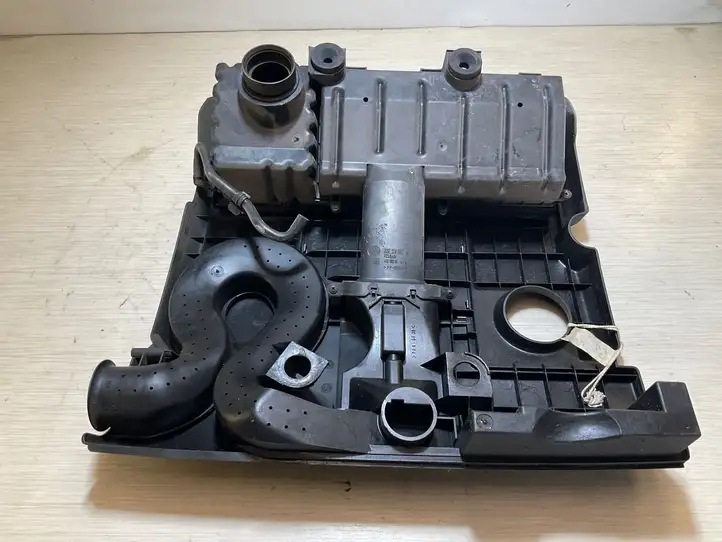 Seat Ibiza III (6L) (2002 - 2008) 03E129607 Крышка двигателя декоративная — фото 3