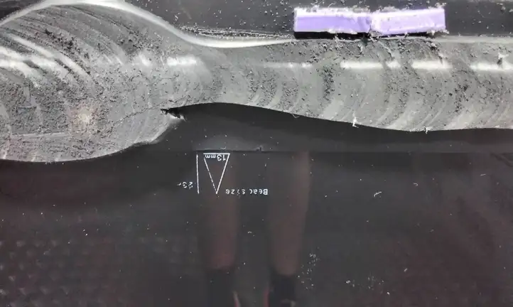 Tesla Model 3 (2017 - 2023) 146725200A Стекло люка — фото 3