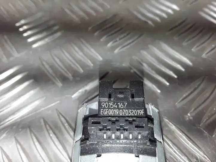 Tesla Model 3 (2017 - 2023) 90154167 Мотор корректора фар — фото 4