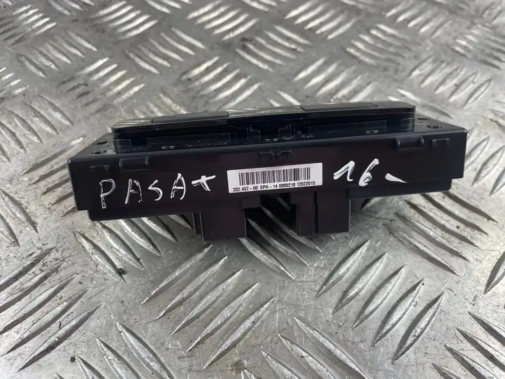 Volkswagen PASSAT B8 (2015 - ) 3G0907049B Управление климат контролем — фото 3