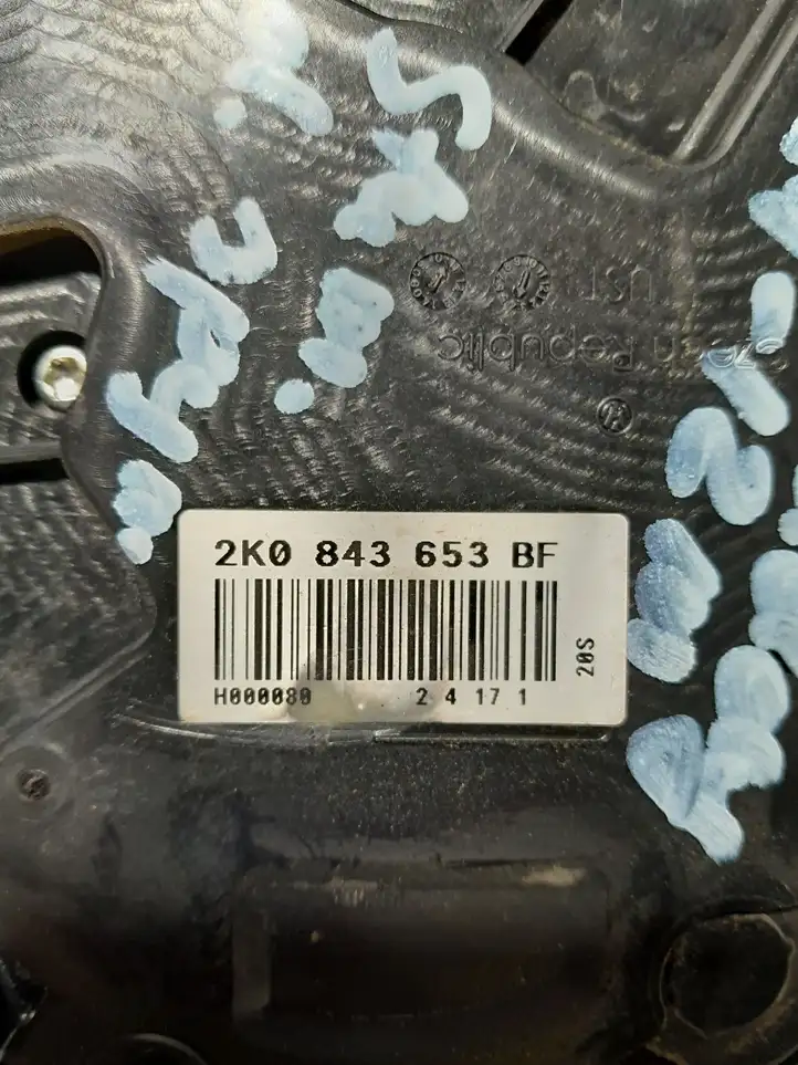 Volkswagen Caddy (2010 - 2015) 2K0843653BF Замок раздвижной двери — фото 3