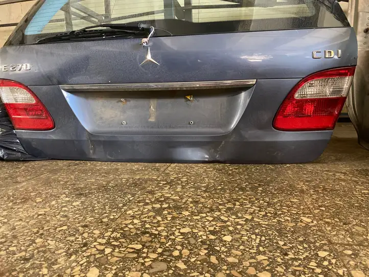 Mercedes-Benz E W211 (2002 - 2009) Крышка багажника — фото 2