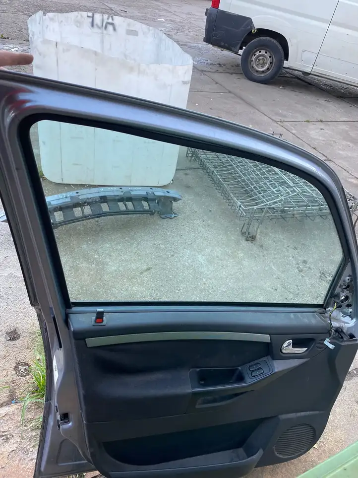 Opel Meriva A (2002 - 2006) Дверь — фото 2
