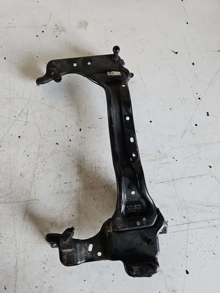 Land Rover Range Rover Sport L320 (2005 - 2009) 6H4Q9J444 Кронштейн двигателя — фото 1