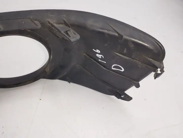 Toyota Corolla Verso AR10 (2004 - 2009) 521270F040 Решетка противотуманной фары — фото 3