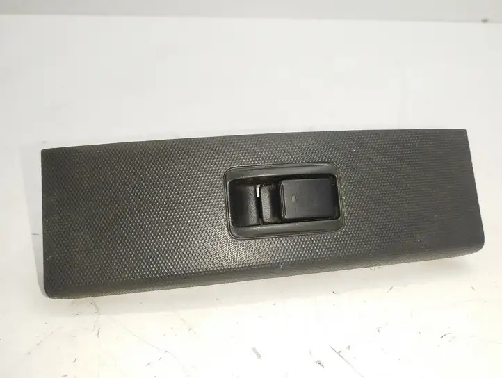 Toyota Corolla Verso AR10 (2004 - 2009) 742310F030 Блок кнопок стеклоподъемников — фото 1