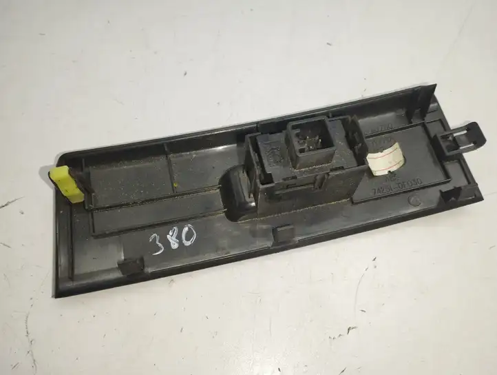 Toyota Corolla Verso AR10 (2004 - 2009) 742310F030 Блок кнопок стеклоподъемников — фото 5
