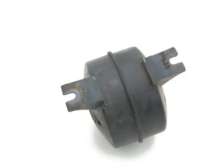 Maserati Quattroporte (2003 - 2008) Вакуумный ресивер — фото 2