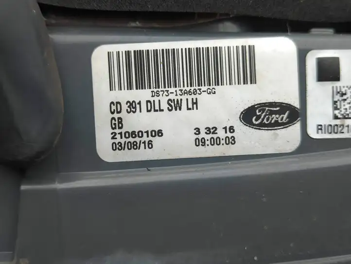 Ford Mondeo MK V (2014 - ) DS7313A603GG Задний фонарь в крышке багажника — фото 3