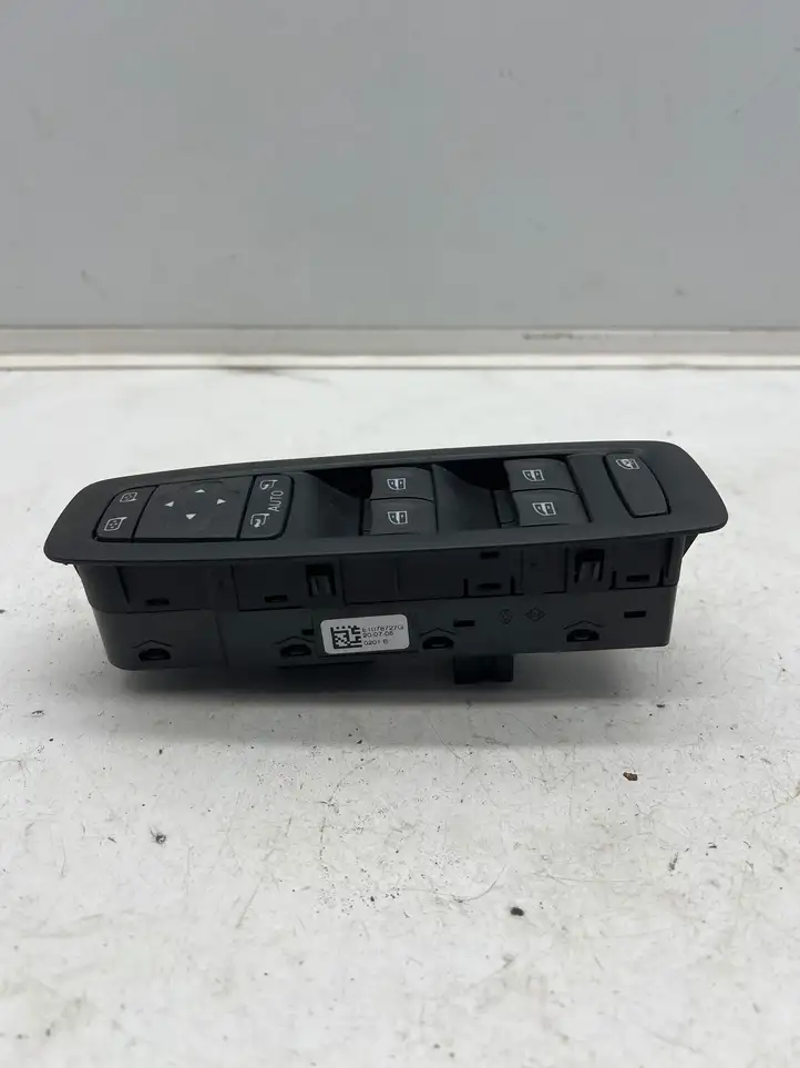 Renault Megane IV (2016 - ) 254014287R Кнопка стеклоподъемников — фото 2