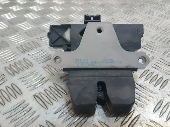 Ford Focus (2005 - 2008) 3M51R442A66CA Замок крышки багажника — фото 1