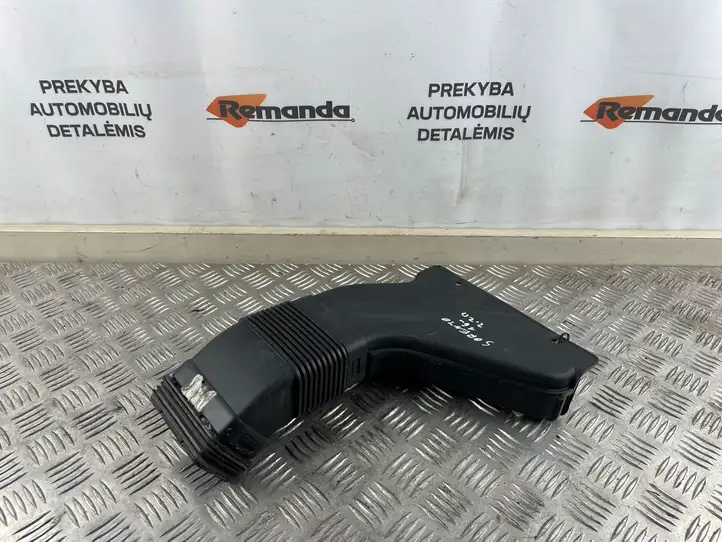 Kia Sorento (2014 - 2017) 28210C5300 Детали воздухозаборника — фото 1