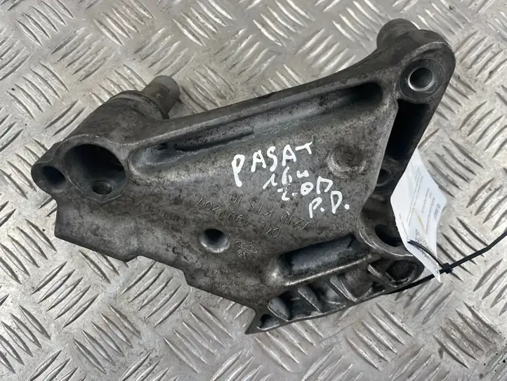 Volkswagen PASSAT B8 (2015 - ) 04L199207 Кронштейн двигателя — фото 5