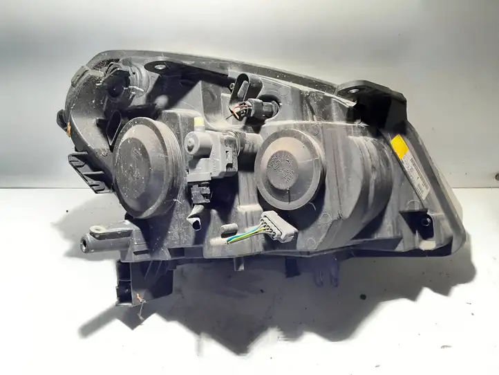 Nissan Qashqai (2006 - 2010) 26060JD00E Передняя фара — фото 2