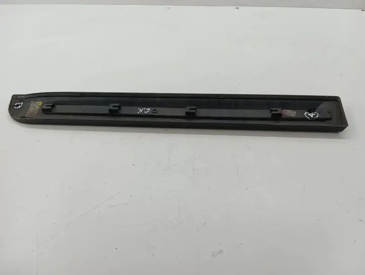 Hyundai Santa Fe (2005 - 2009) 877702B000 Молдинги задней двери — фото 8