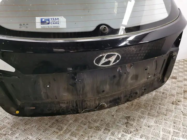 Hyundai i30 (2012 - 2015) Крышка багажника — фото 16