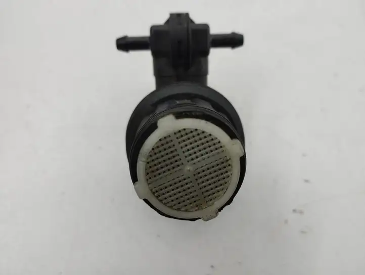 (2014 - 2017) 8533042010 Насос омывателя стекла — фото 3